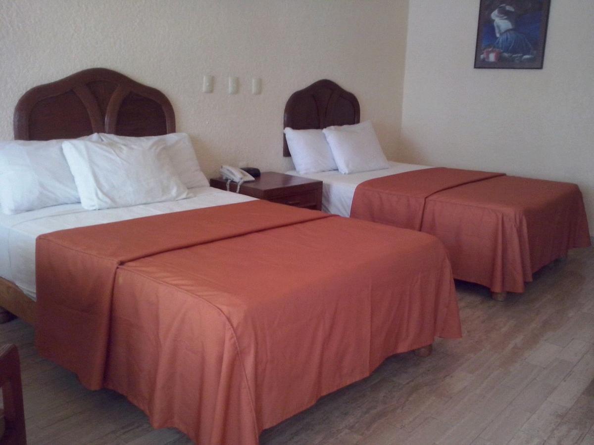 Eurohotel Ciudad del Carmen Bagian luar foto