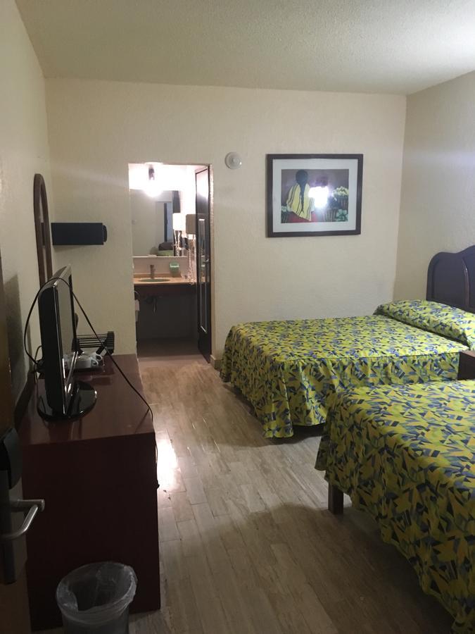Eurohotel Ciudad del Carmen Bagian luar foto